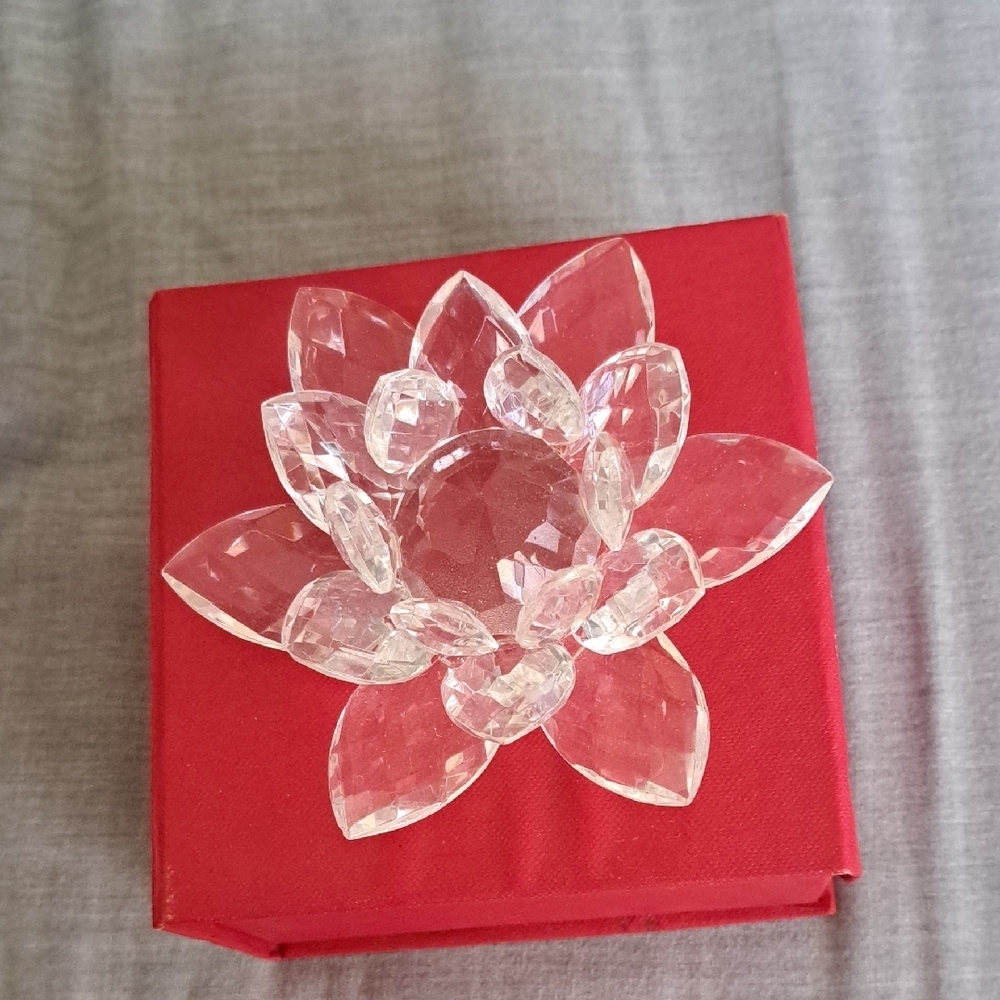 Source Unknown Clear Crystal Lotus on Red Base